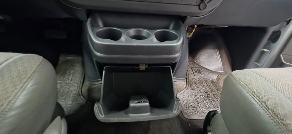 Used 2013 Chevrolet Express 1500 LT w/ LT Preferred Equipment Group RWD image 15