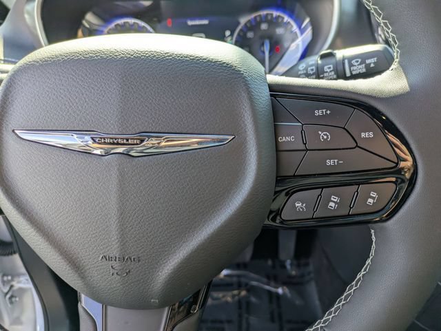 New 2026 Chrysler Pacifica Select w/ S Appearance Package FWD image 16