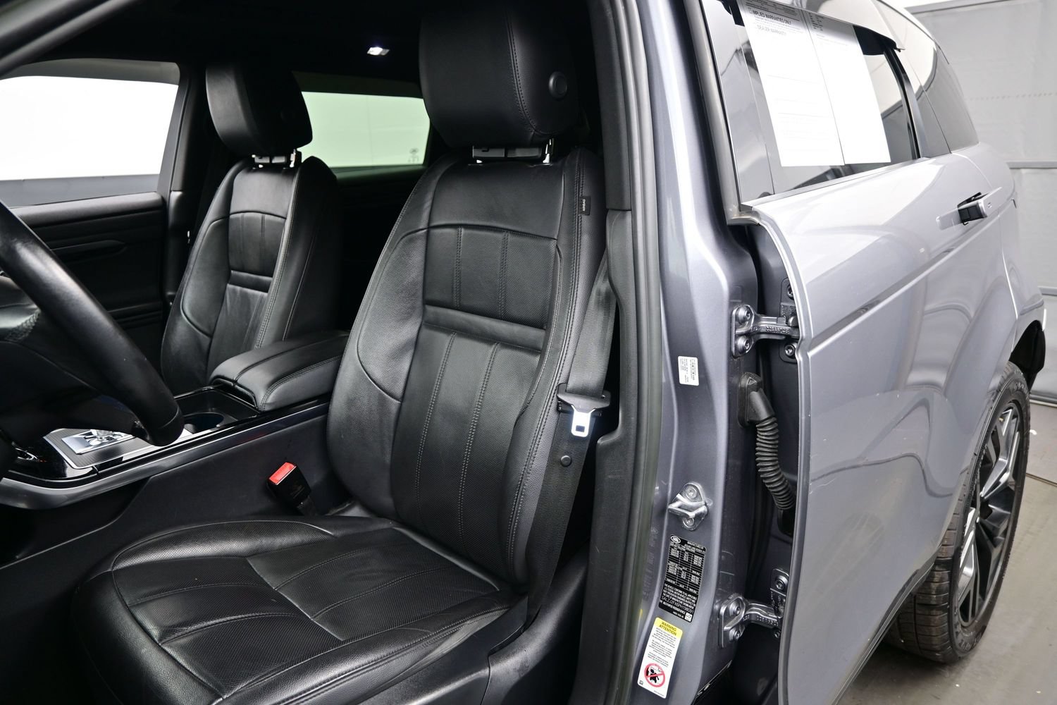 Used 2023 Land Rover Range Rover Evoque S AWD/4WD image 15