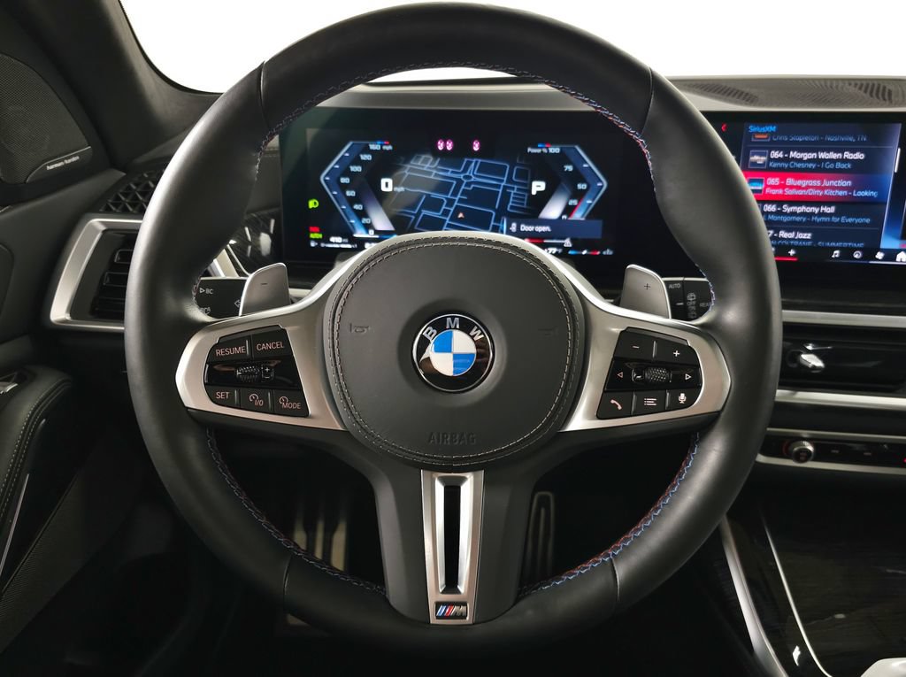 Used 2025 BMW X7 M60i AWD/4WD image 21