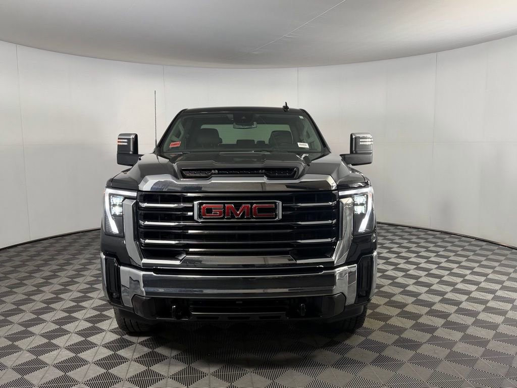 Used 2025 GMC Sierra 3500 SLT AWD/4WD image 5