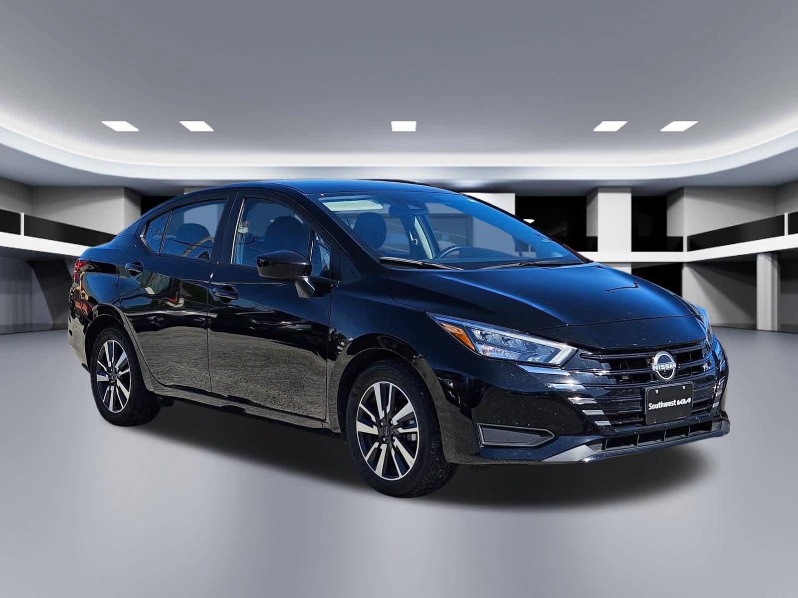Used 2025 Nissan Versa SV FWD image 8