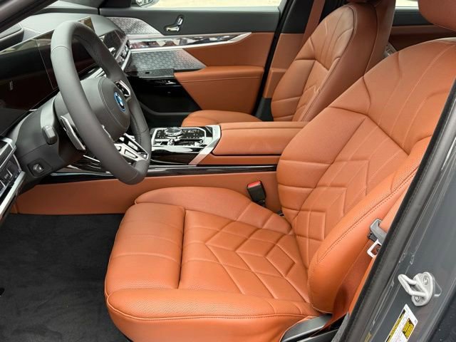 New 2026 BMW i7 xDrive60 w/ Executive Package AWD/4WD image 17