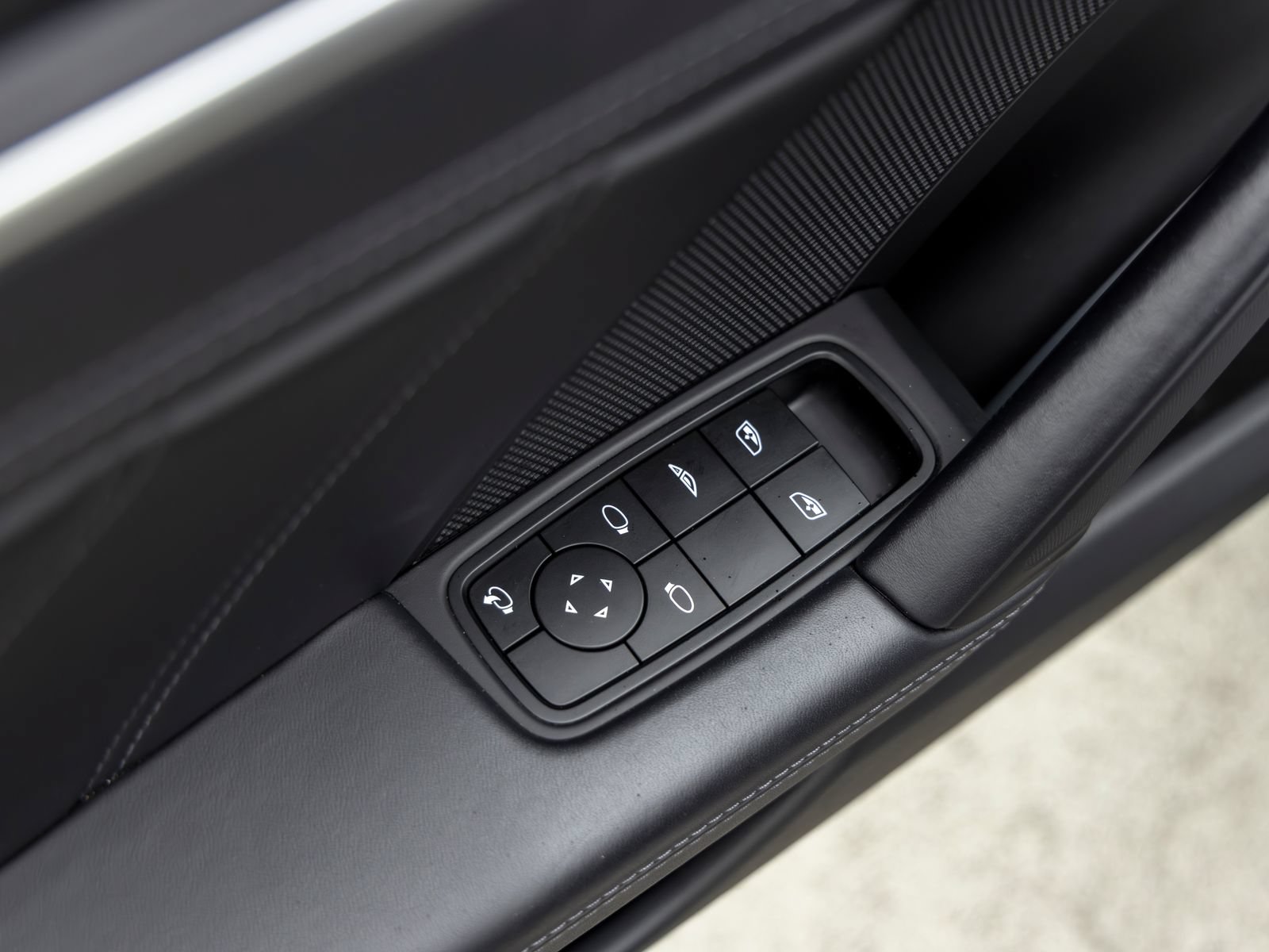 Certified 2023 Porsche 911 Turbo AWD/4WD image 27