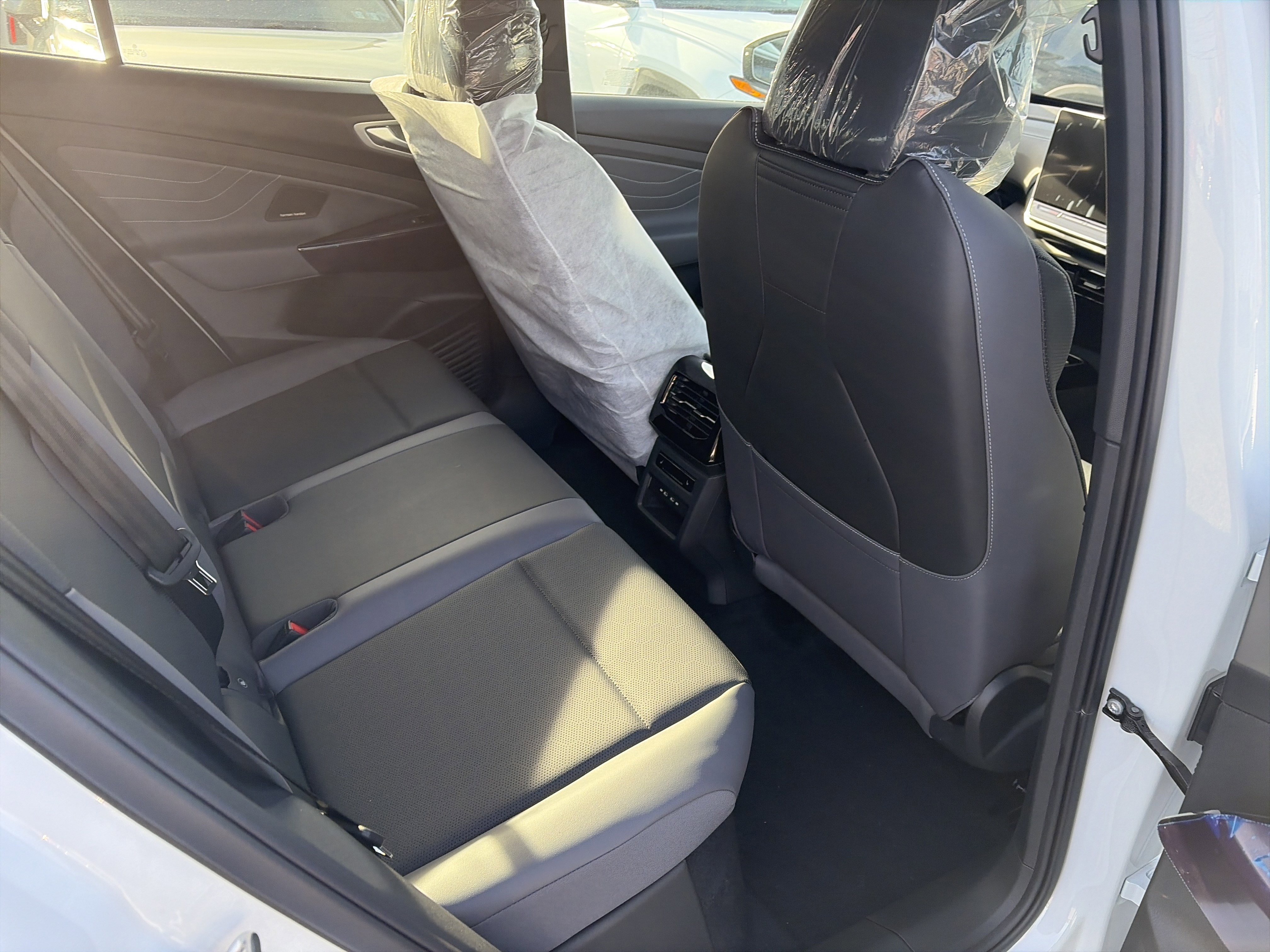 New 2025 Volkswagen ID.4 Pro S Plus AWD/4WD image 19