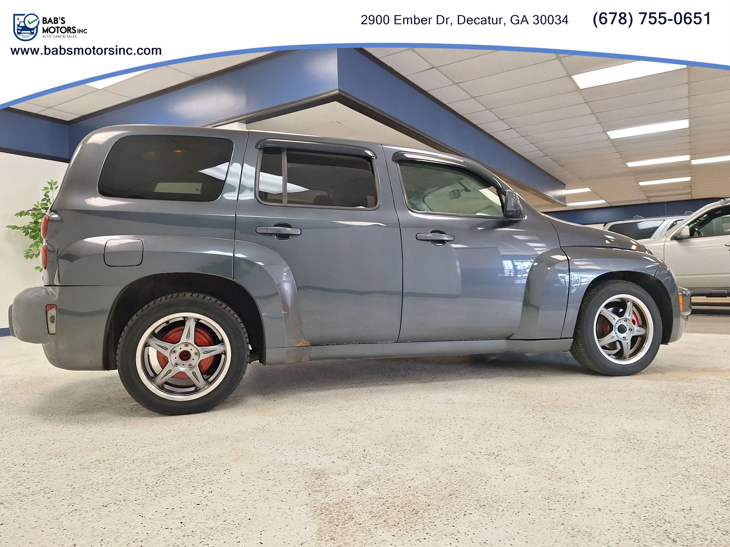 Used 2011 Chevrolet HHR LT FWD image 4
