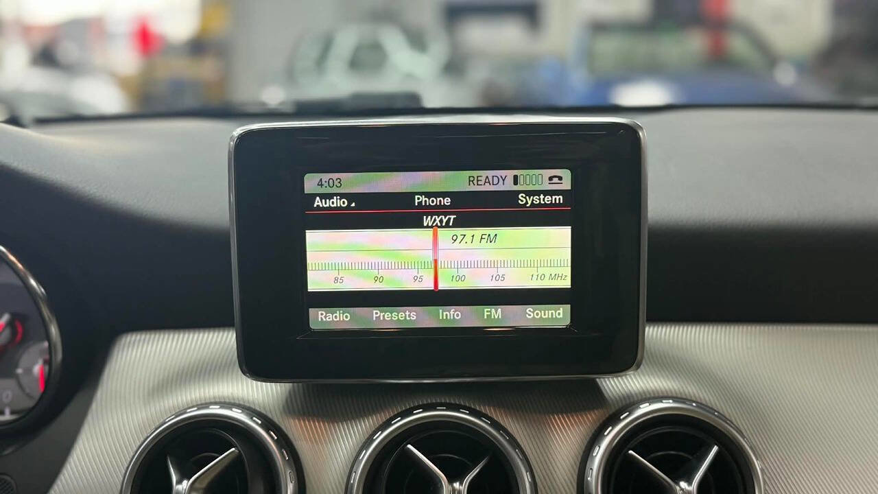 Used 2015 Mercedes-Benz GLA 250 4MATIC image 11