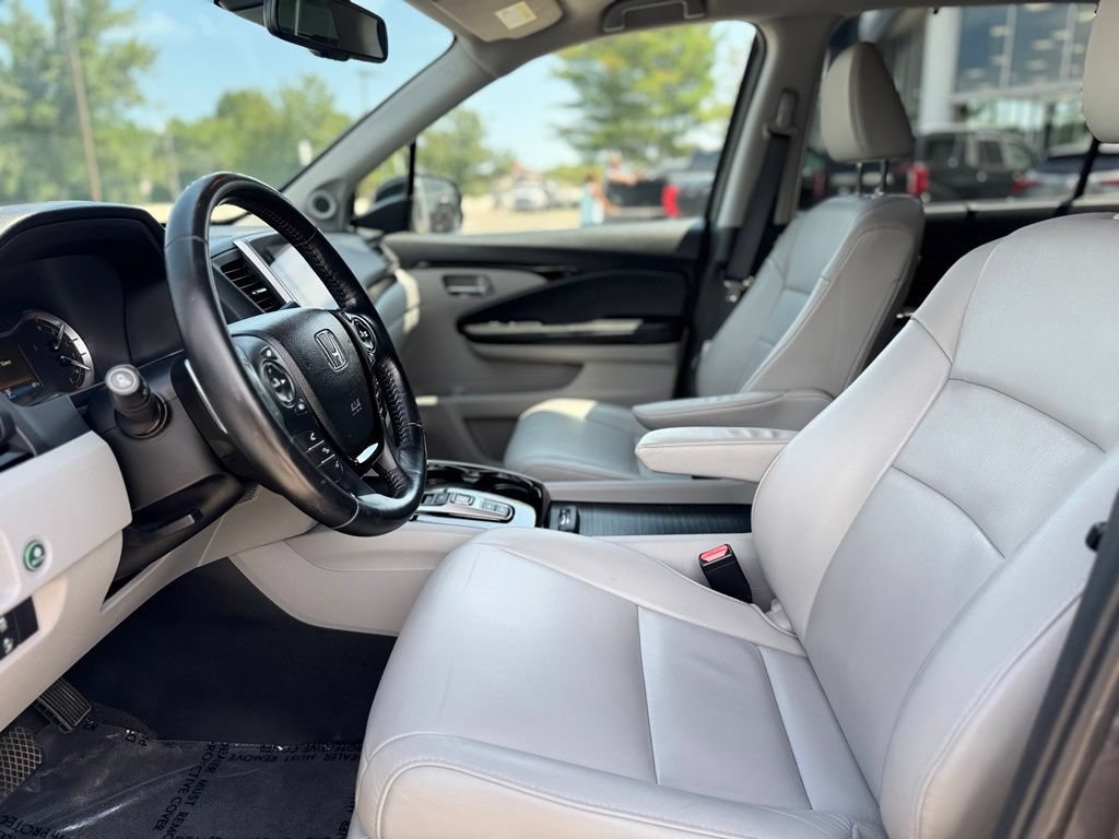 Used 2018 Honda Pilot Touring image 16