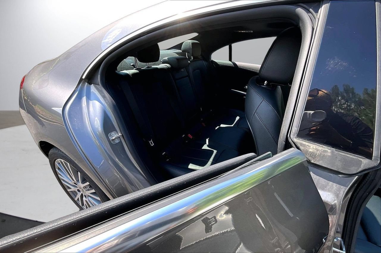 Used 2025 Mercedes-Benz CLA 250 image 24
