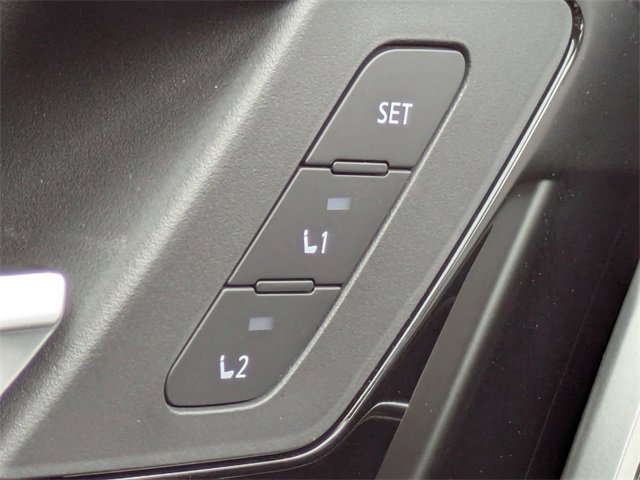 New 2025 Mitsubishi Outlander SEL image 26