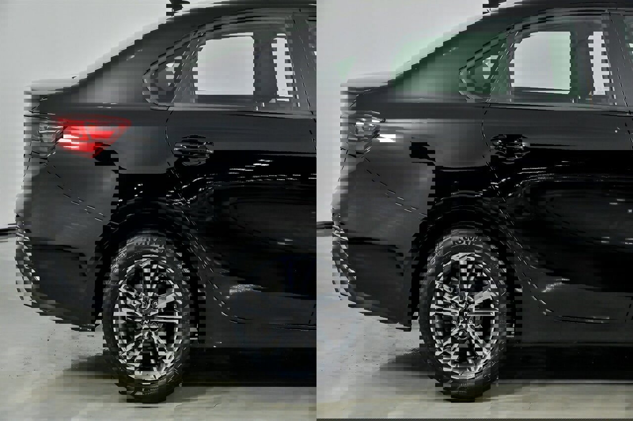 Used 2024 Kia Forte LXS image 13