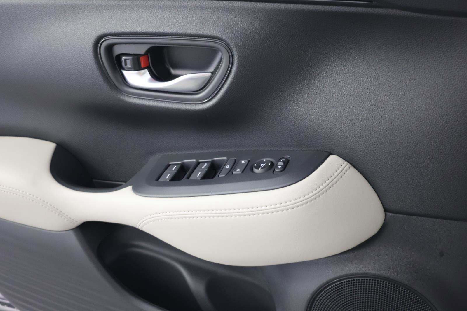 New 2027 Honda HR-V LX image 20