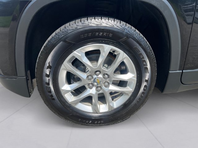 Used 2020 Chevrolet Traverse LS w/ LPO, Floor Liner Package AWD/4WD image 9