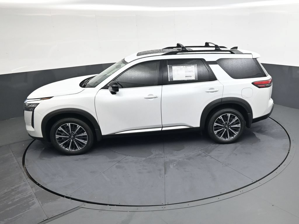 New 2026 Nissan Pathfinder Platinum w/ Cargo Package AWD/4WD image 33