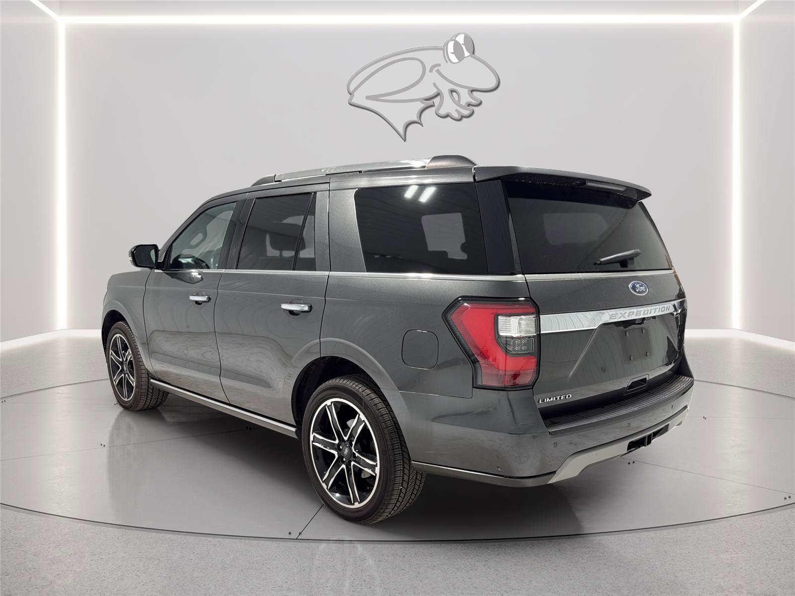 Used 2020 Ford Expedition Limited w/ Special Edition Package AWD/4WD image 3