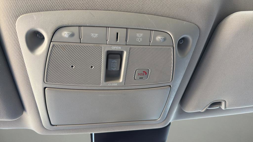 Used 2019 Nissan Rogue SL w/ Premium Package image 27