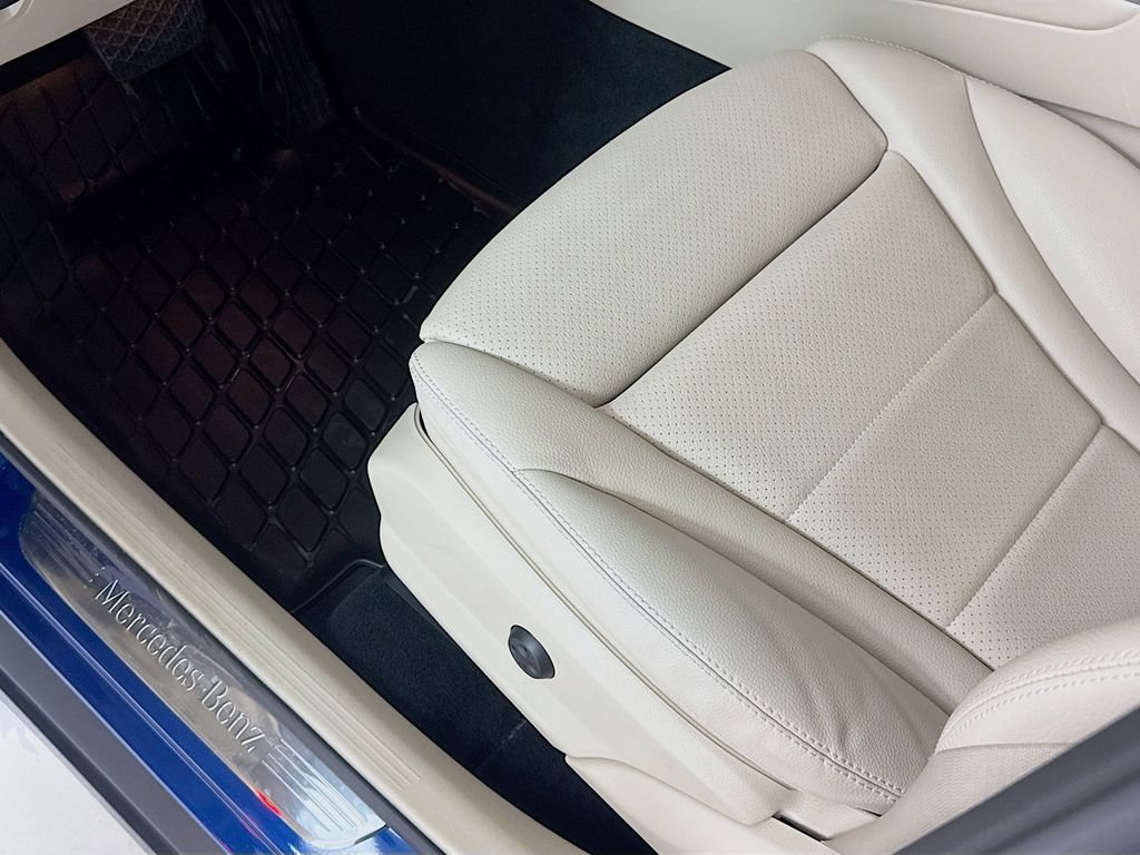 Used 2022 Mercedes-Benz GLC 300 GLC 300 image 21