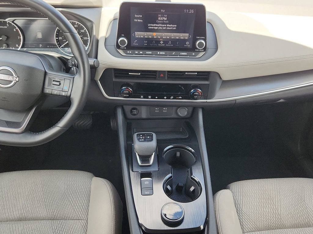 Used 2025 Nissan Rogue SV AWD/4WD image 11