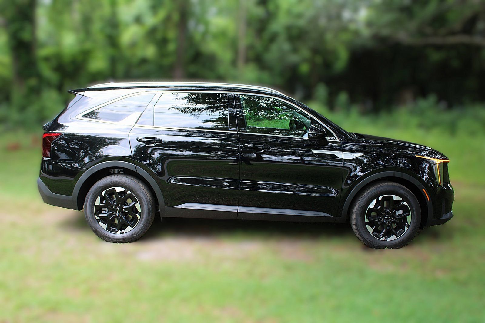 New 2026 Kia Sorento S w/ S Panoramic Sunroof Package image 5