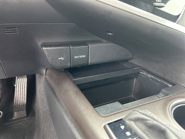 Used 2024 Toyota Camry SE image 23