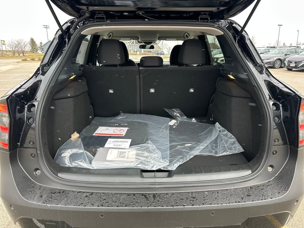 New 2026 Nissan Kicks SV w/ Cold Weather Package image 33