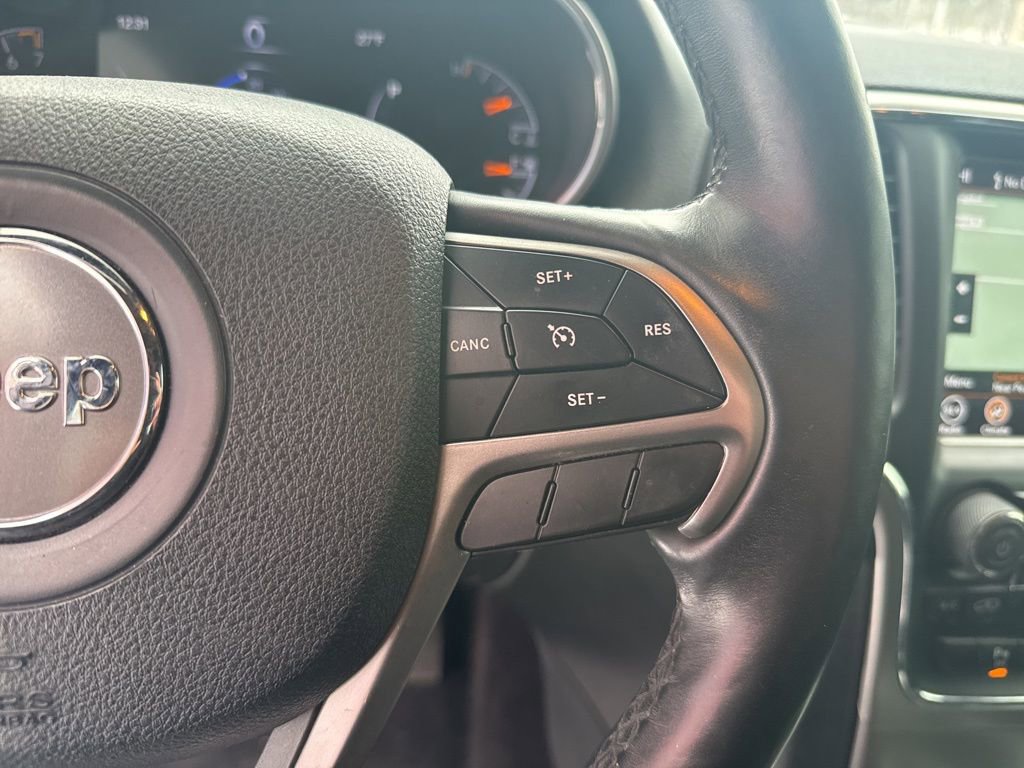 Used 2018 Jeep Grand Cherokee Altitude image 33