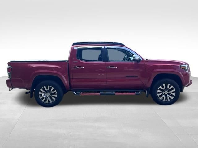 Used 2023 Toyota Tacoma Limited AWD/4WD image 6