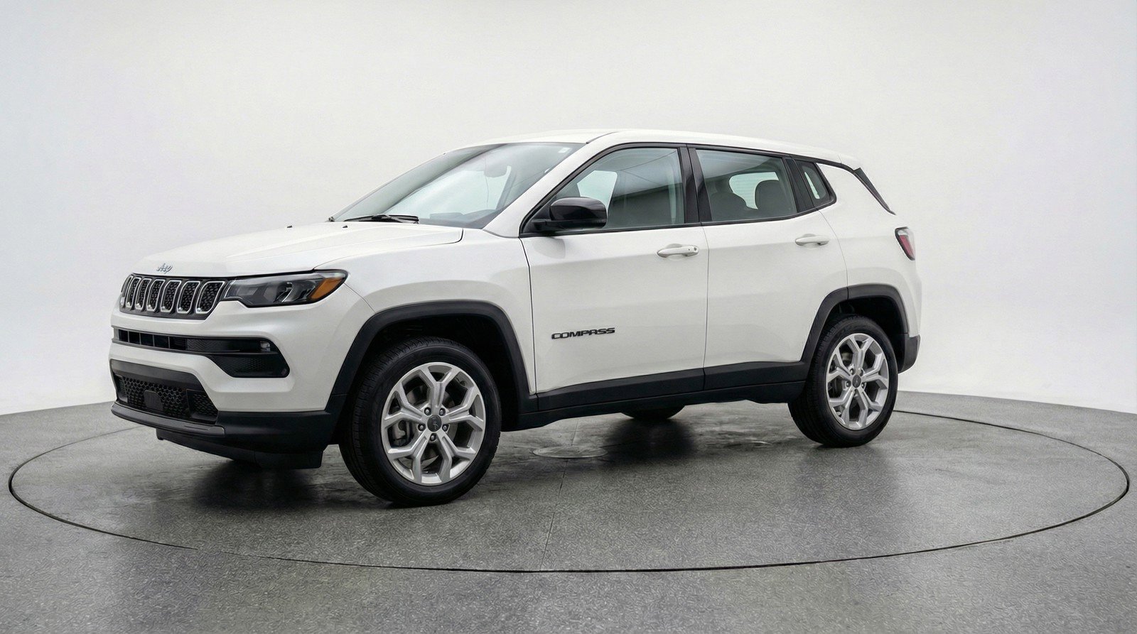 Used 2025 Jeep Compass Latitude image 3