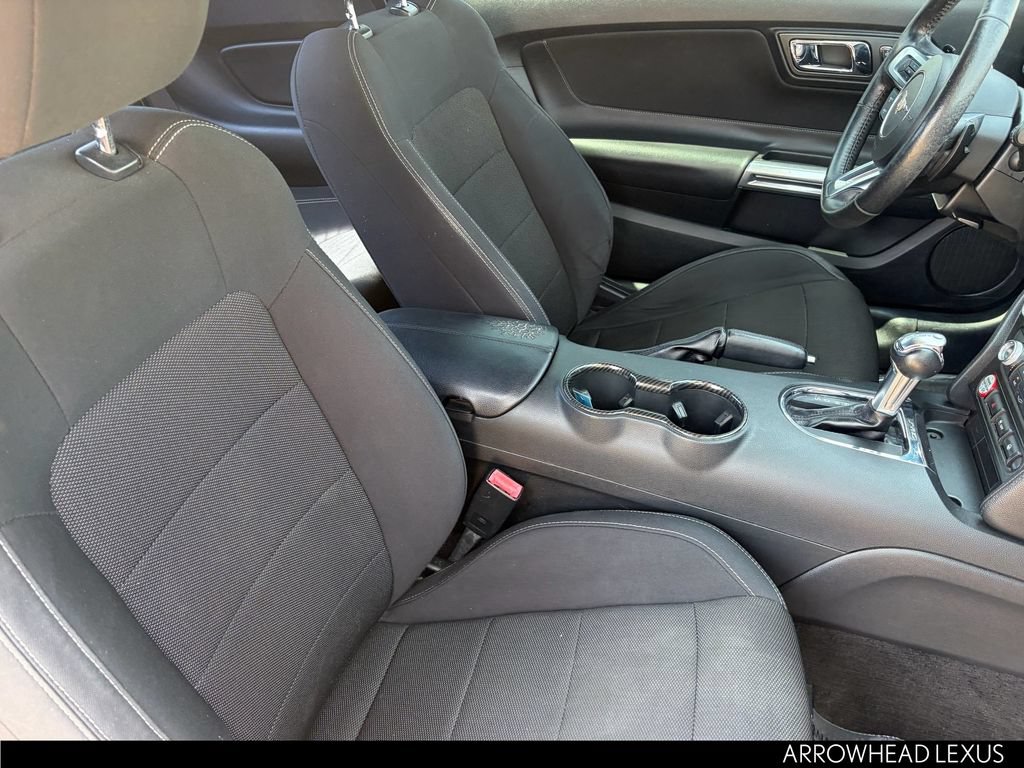 Used 2016 Ford Mustang Coupe RWD image 32