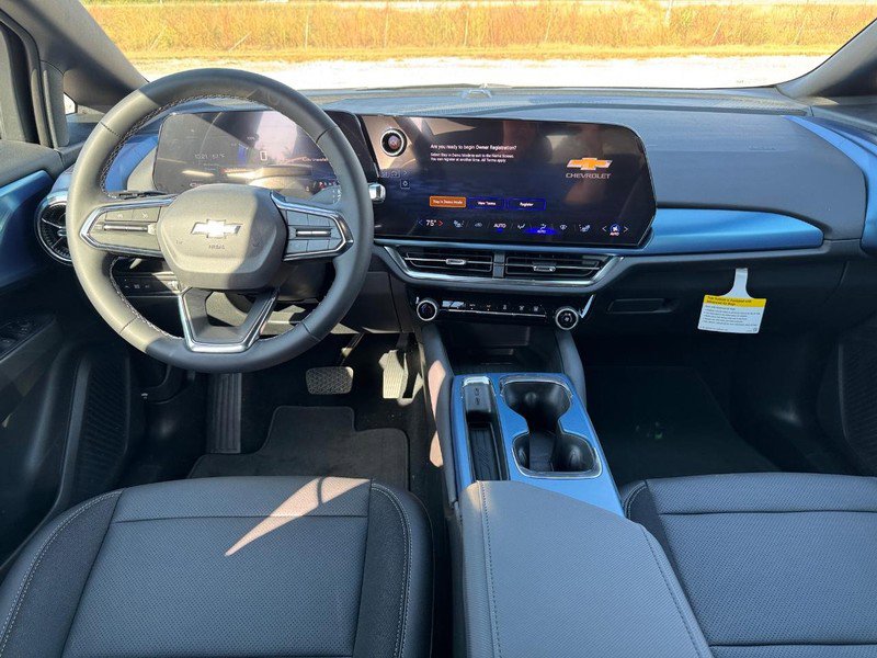 New 2026 Chevrolet Equinox EV LT FWD image 6
