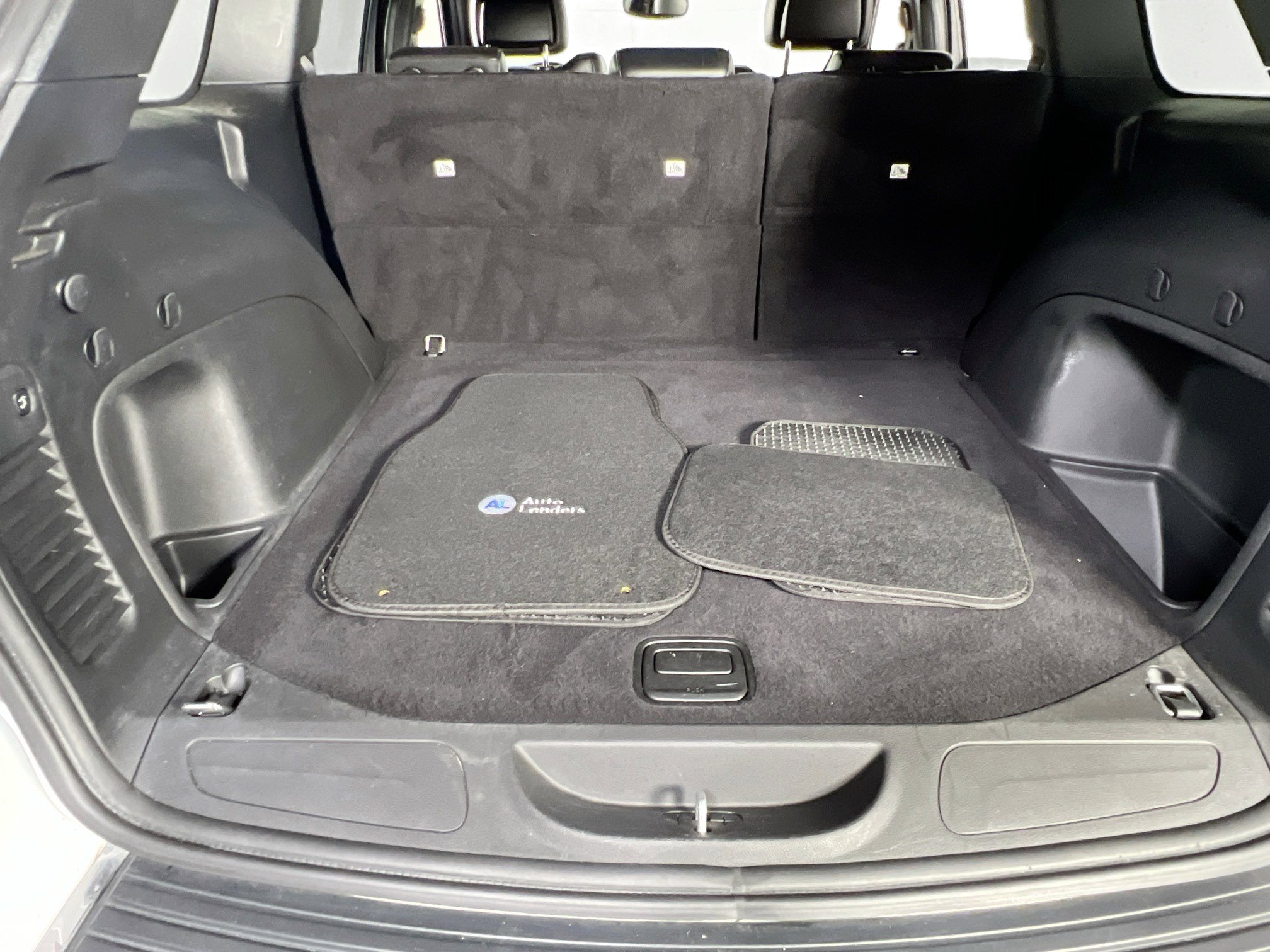 Used 2022 Jeep Grand Cherokee Limited image 26