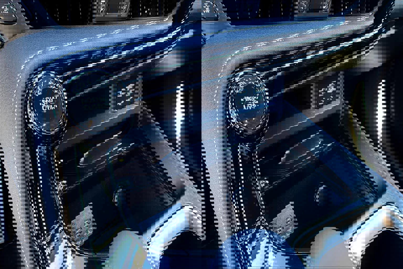 Certified 2026 Lexus NX 450h+ F Sport image 33