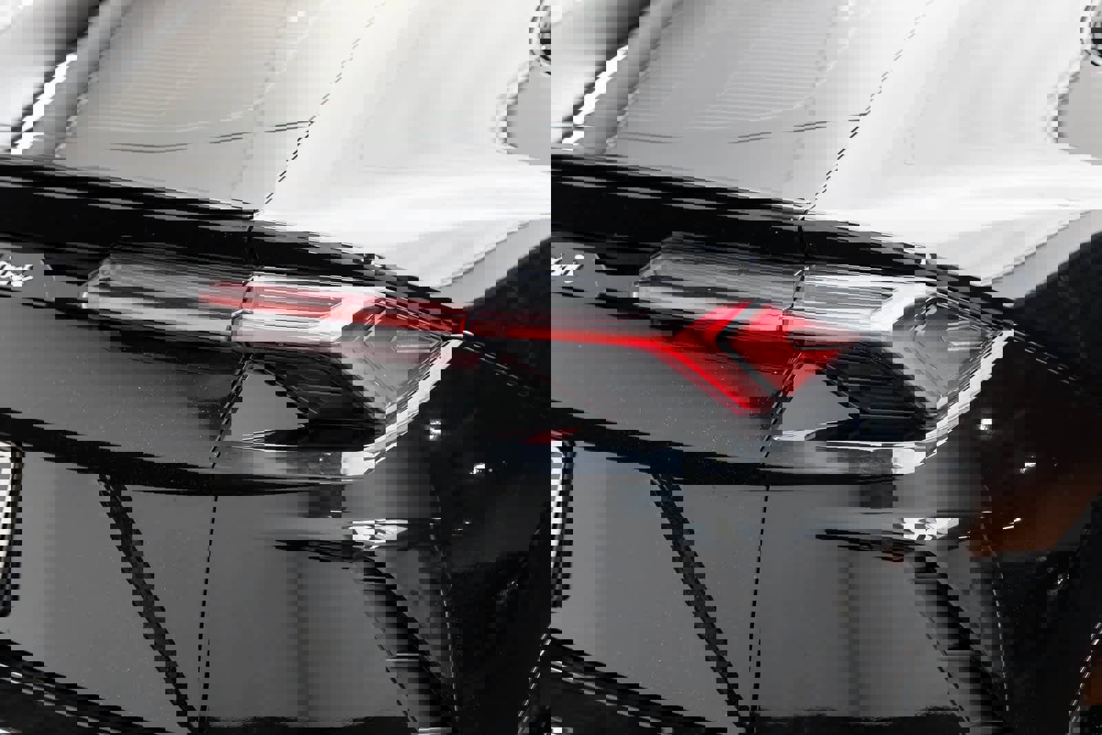 Used 2022 Lamborghini Urus image 73