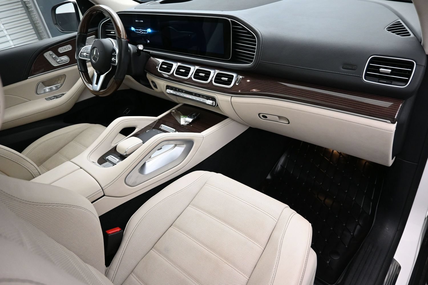 Used 2022 Mercedes-Benz GLS 450 4MATIC image 43