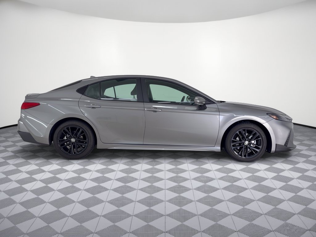 Used 2026 Toyota Camry SE w/ Convenience Package FWD image 8