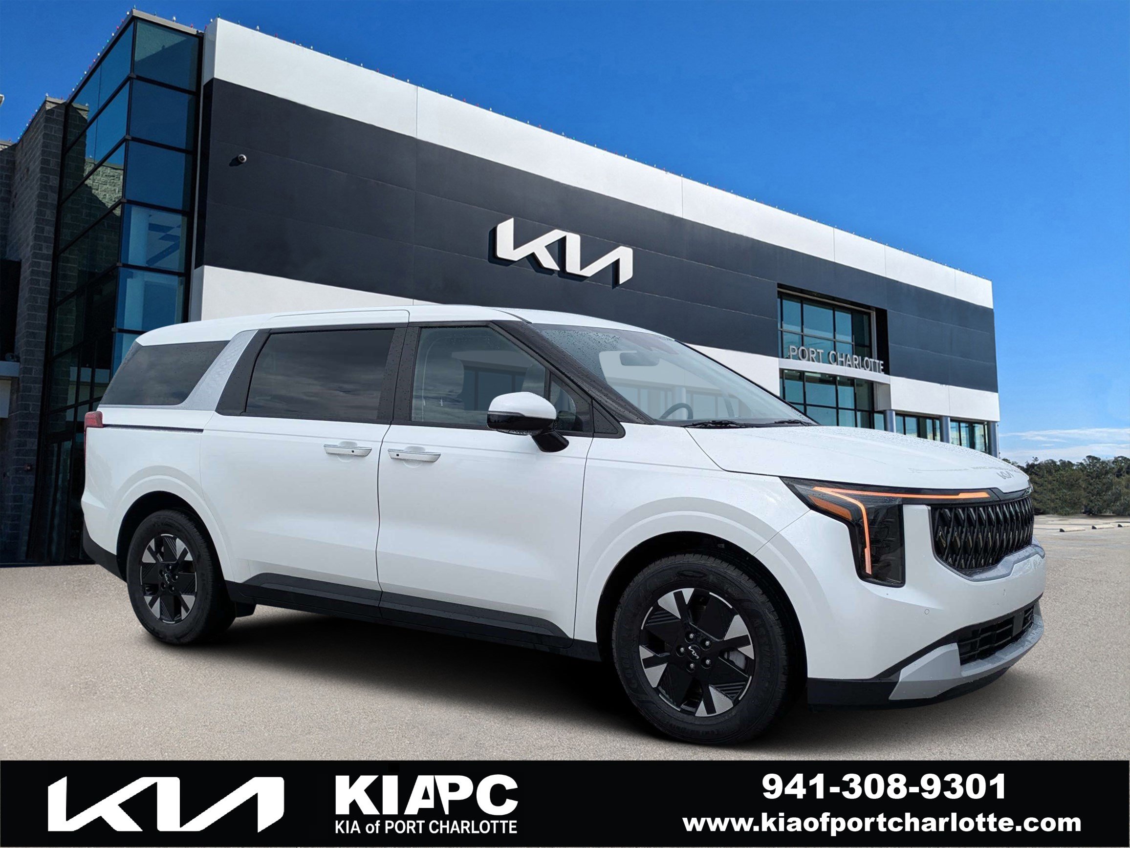 Certified 2026 Kia Carnival LXS FWD image 1