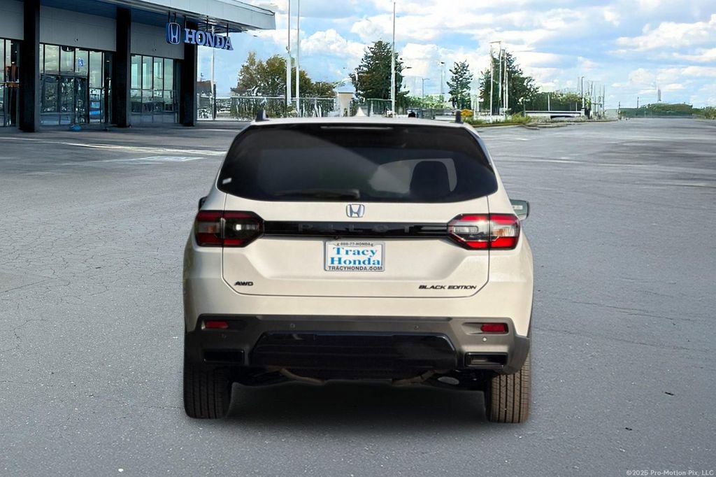 New 2026 Honda Pilot Black Edition image 8