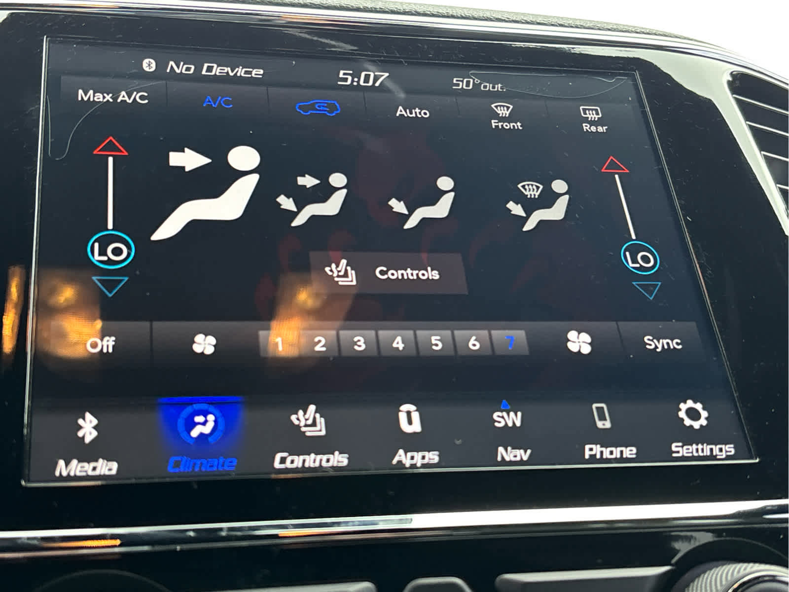 Used 2020 Jeep Grand Cherokee Laredo w/ Quick Order Package 2BN North image 12