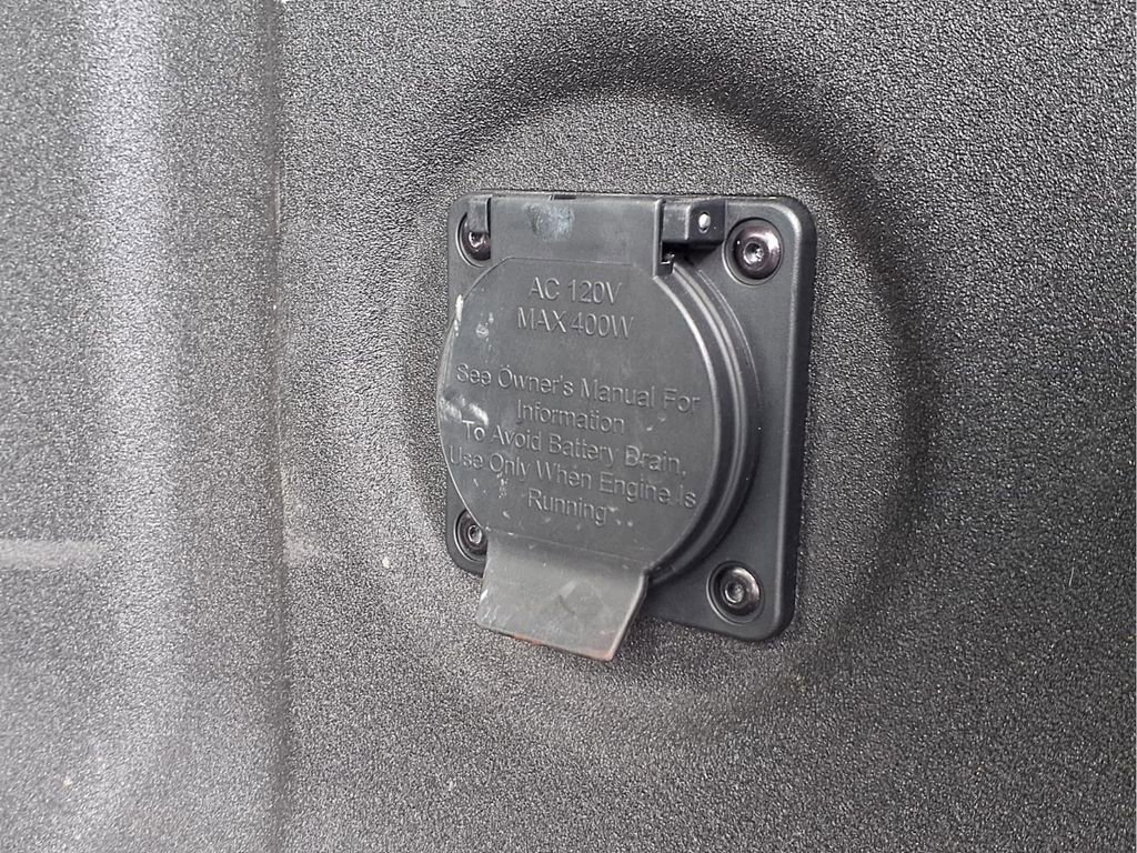 Used 2022 Nissan Frontier SV image 26