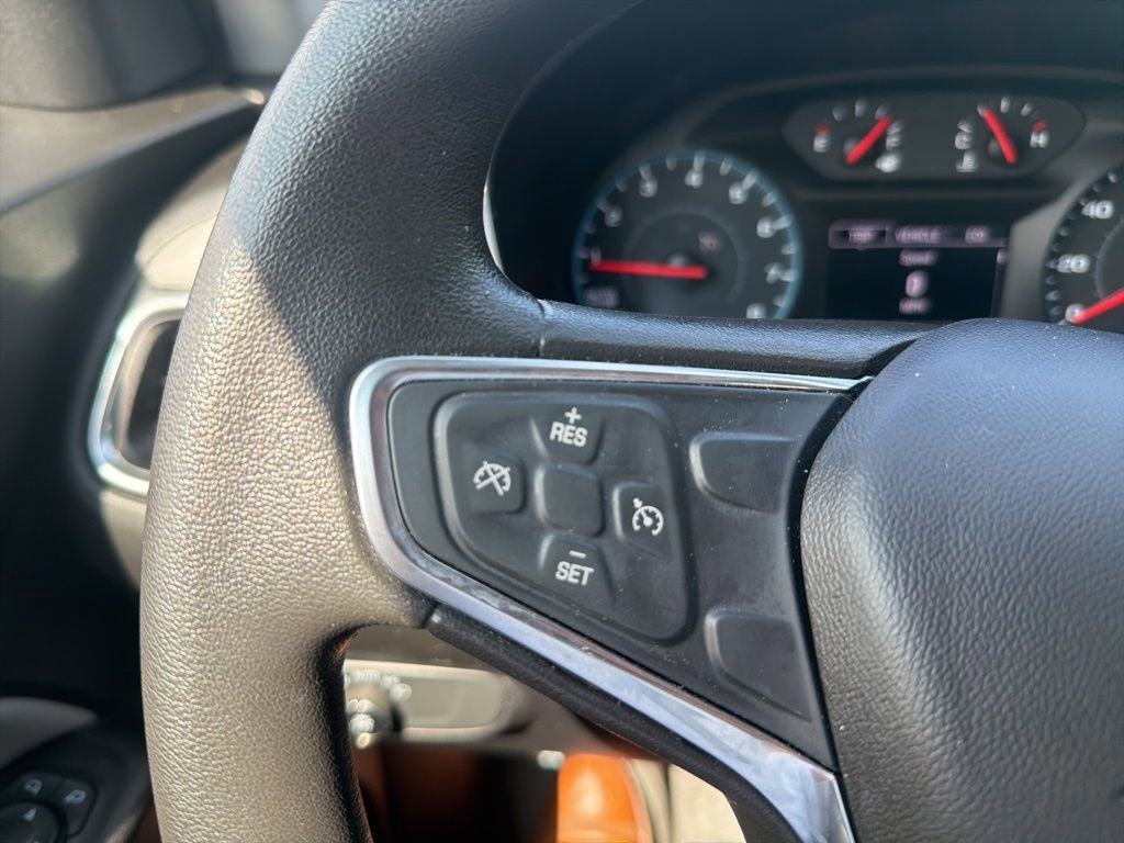 Used 2018 Chevrolet Equinox LS FWD image 12
