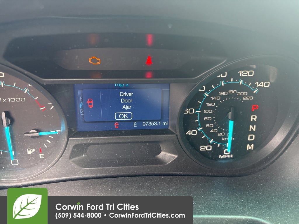 Used 2014 Ford Explorer XLT FWD image 2