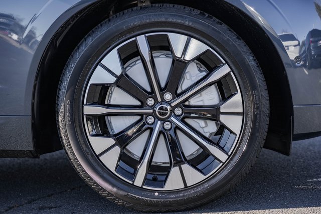 New 2026 Volvo XC60 B5 Ultra w/ Protection Package Premier image 17