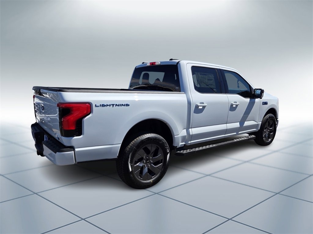 New 2025 Ford F150 Lightning Flash image 3