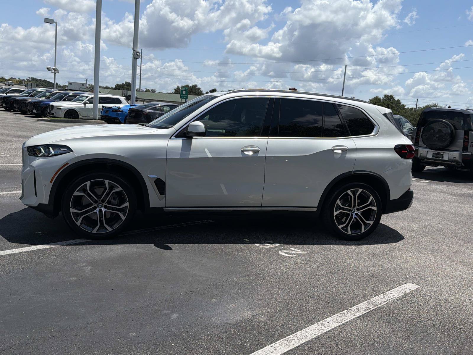 Certified 2026 BMW X5 xDrive40i w/ Climate Comfort Package AWD/4WD image 7