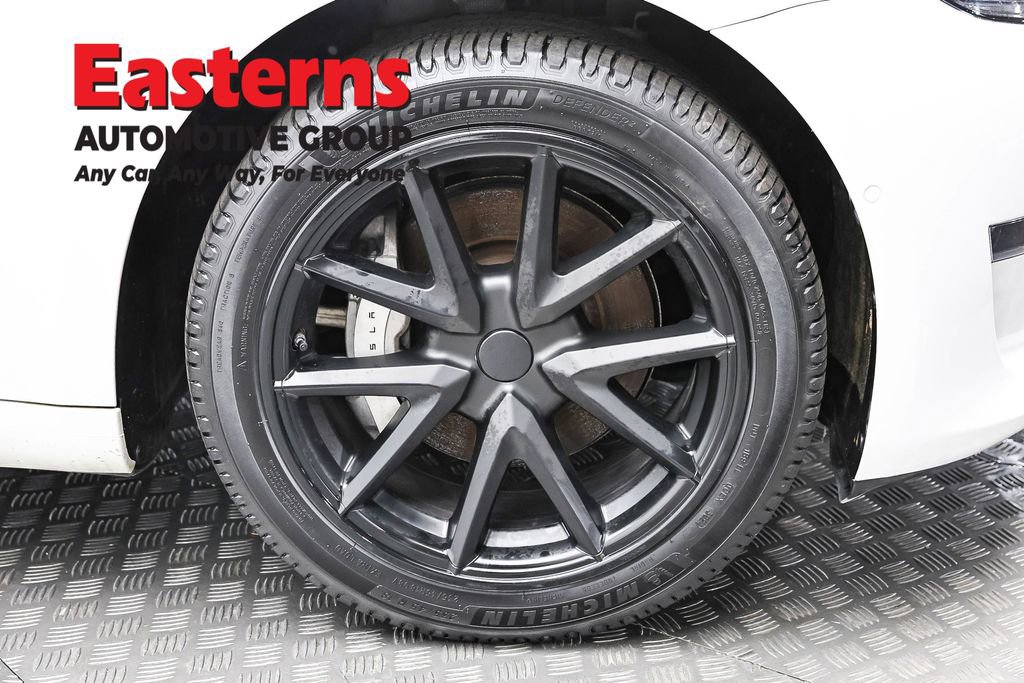 Used 2020 Tesla Model 3 Standard Range RWD image 24