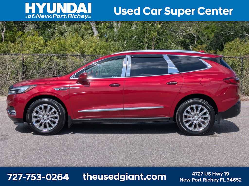 Used 2019 Buick Enclave Premium FWD image 2