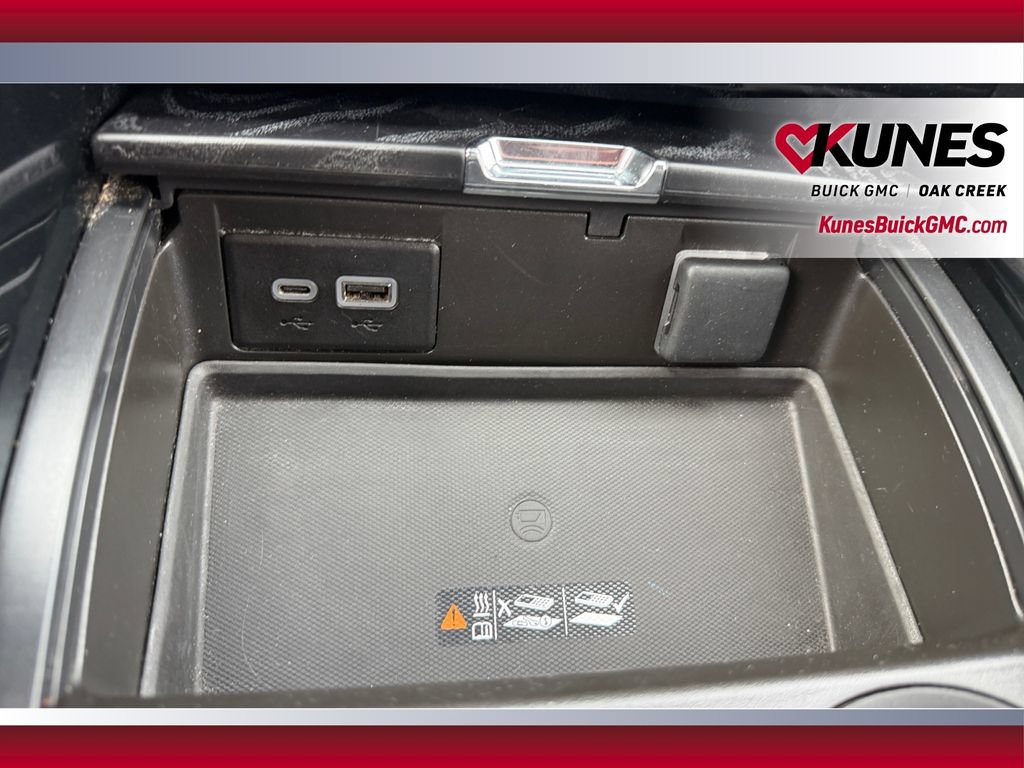Used 2023 GMC Yukon Denali AWD/4WD image 34