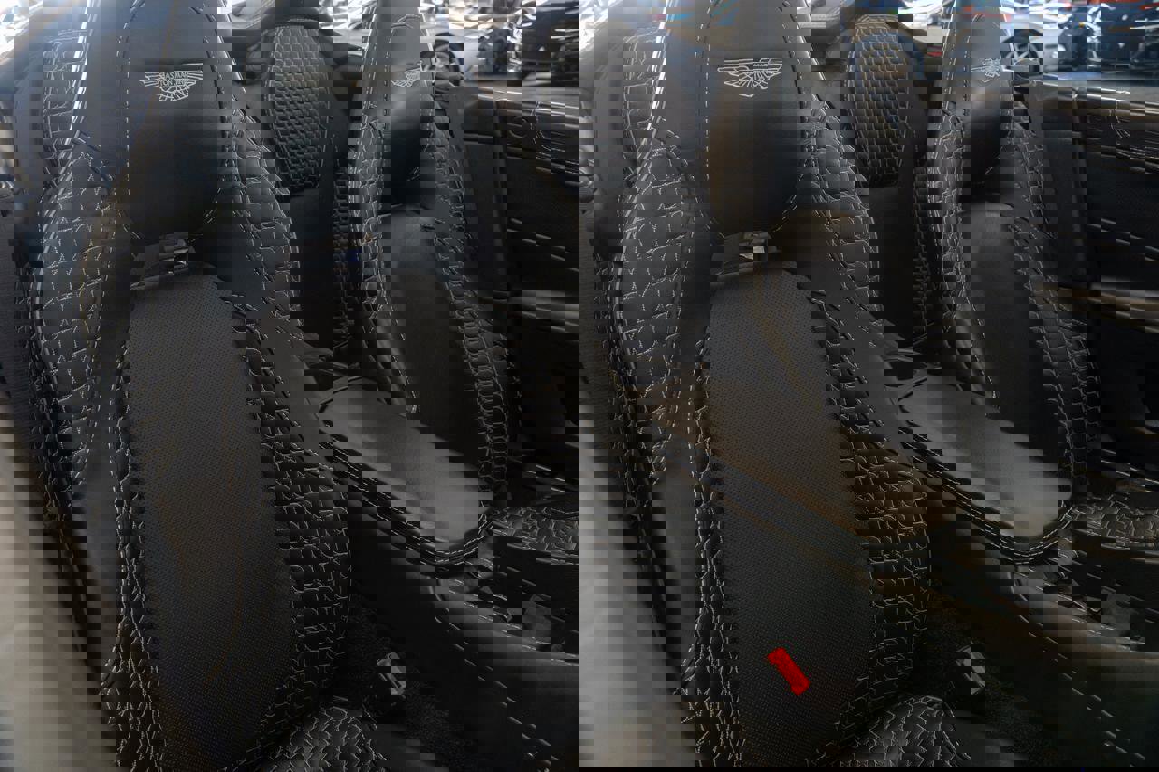 Used 2014 Aston Martin Vanquish Volante image 8