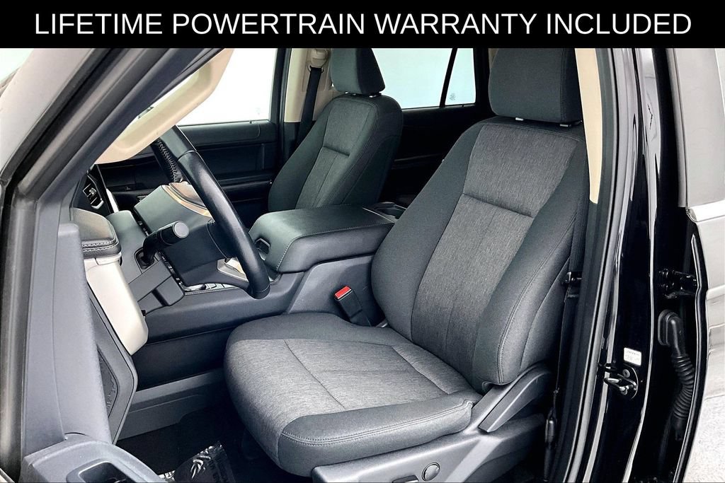 Used 2024 Ford Expedition XLT AWD/4WD image 32
