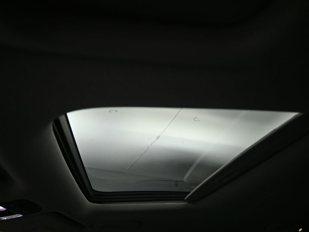 Used 2024 Hyundai Santa Fe Limited image 19